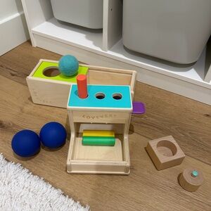 LOVEVERY THE THINKER PLAY KIT 11-12 Months